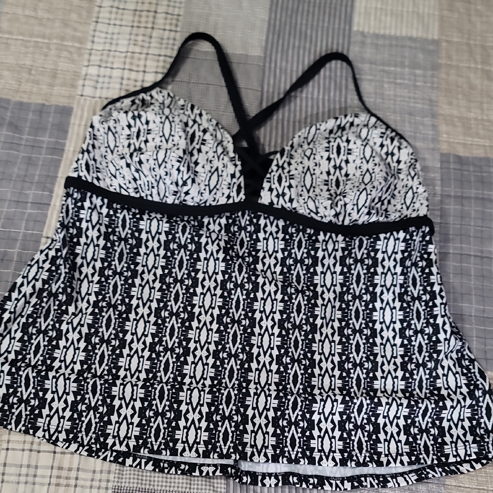 3/$20 SO Swimsuit Tankini Top Only 3X